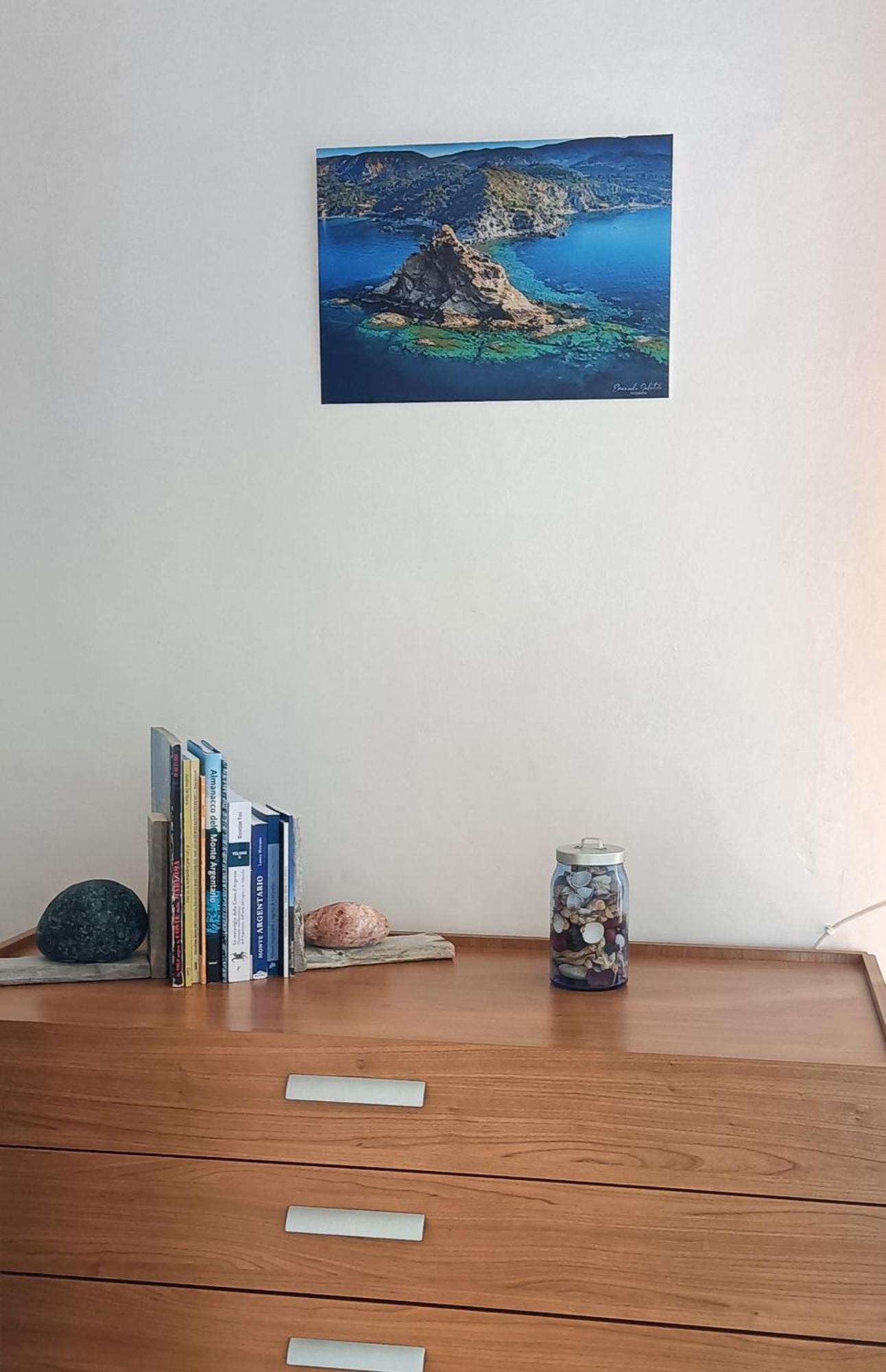 La Casetta In Piazza Porto Santo Stefano  Eksteriør bilde