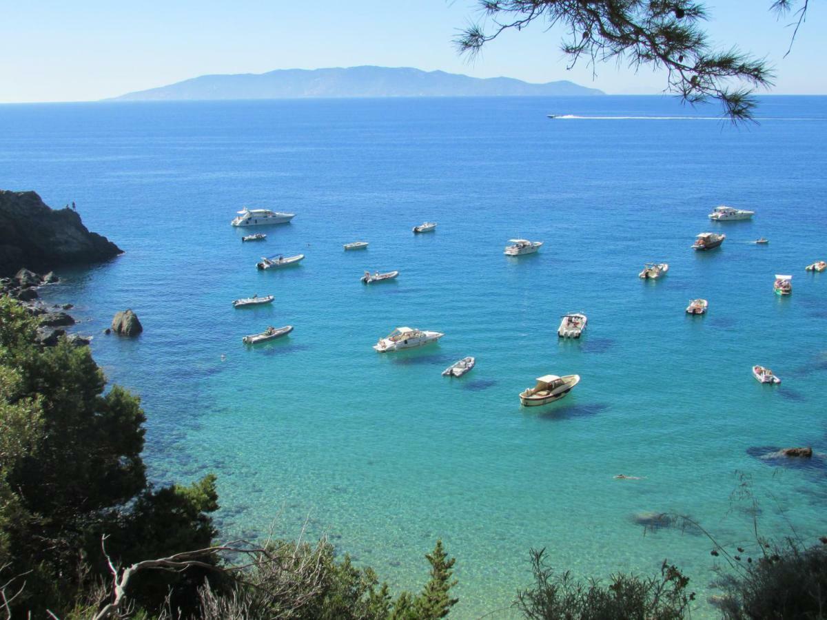 La Casetta In Piazza Porto Santo Stefano  Eksteriør bilde